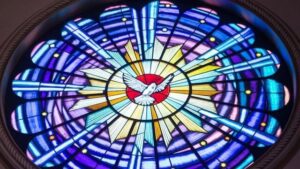 Read more about the article What Are the Spiritual Gifts of the Holy Spirit?  Scripture, Meaning & Their Biblical Purpose.
