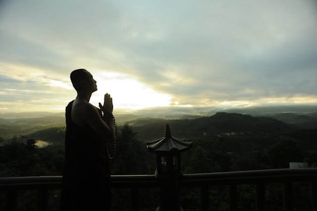 Read more about the article 28 Good Morning Prayer for Him: Blessings for Success & Spiritual Strength